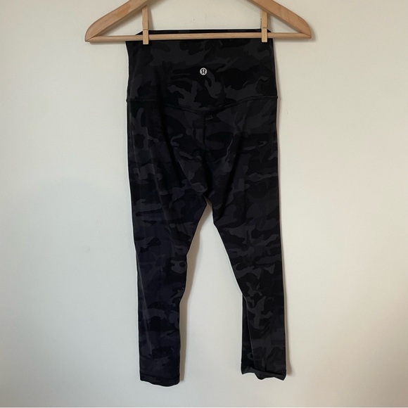 Lululemon Align Crop *21" Incognito Camo Multi Grey Size 4 - Picture 8 of 10
